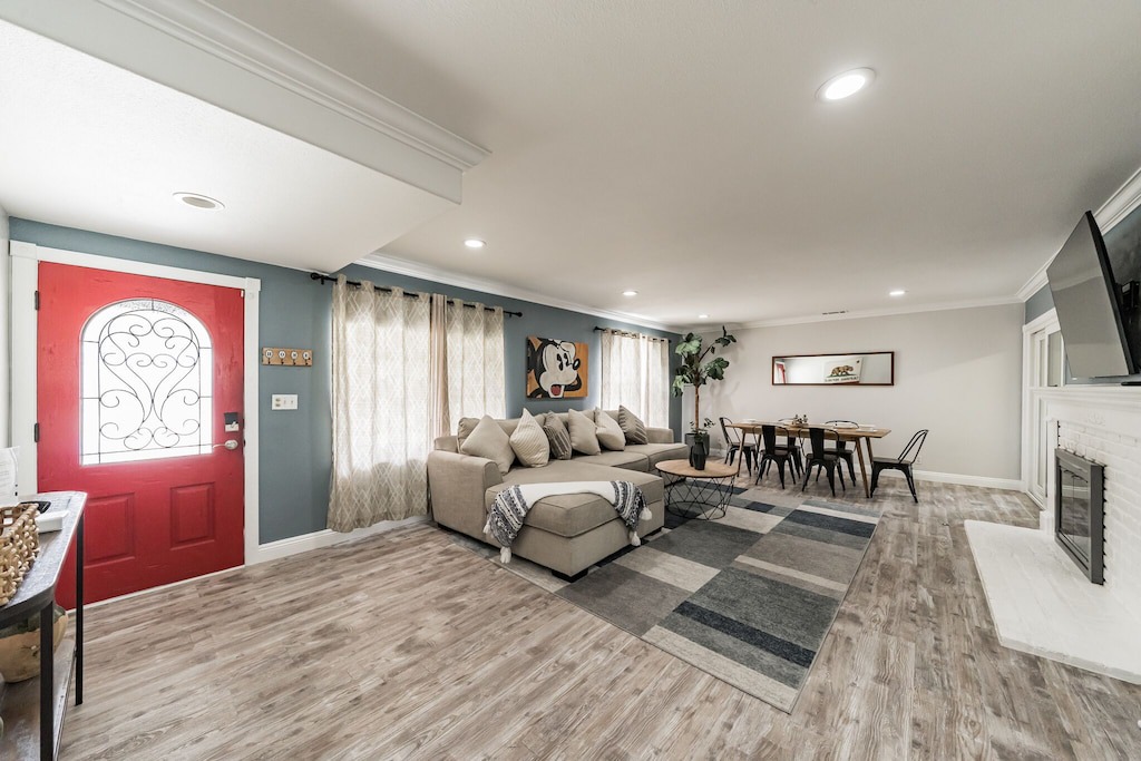 Photo of Livingroom in Anaheim Colony Historic District