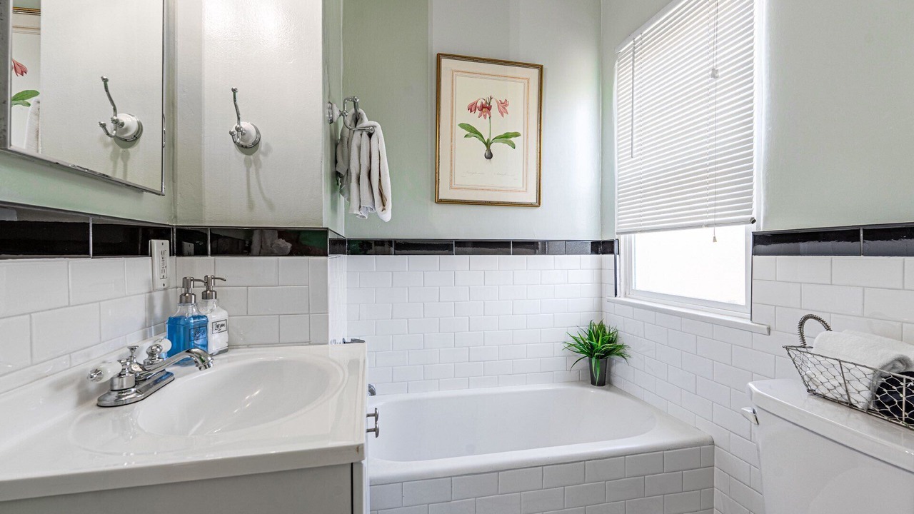 Photo of Bathroom in Belmont Heights