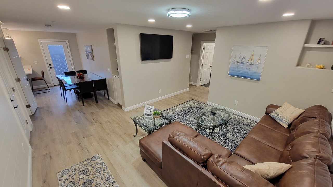 Photo of Livingroom in Central Escondido