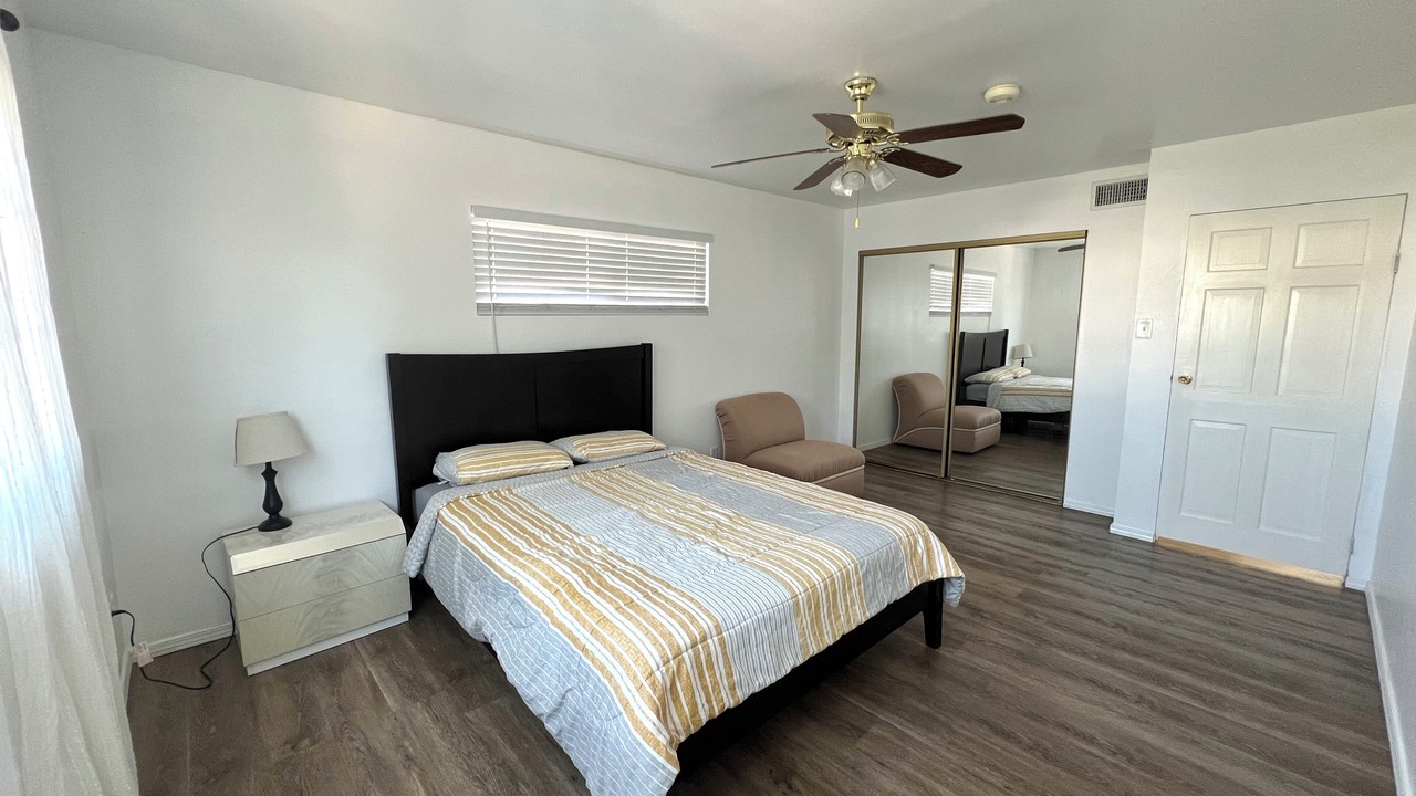 Photo of Bedroom in Bellflower