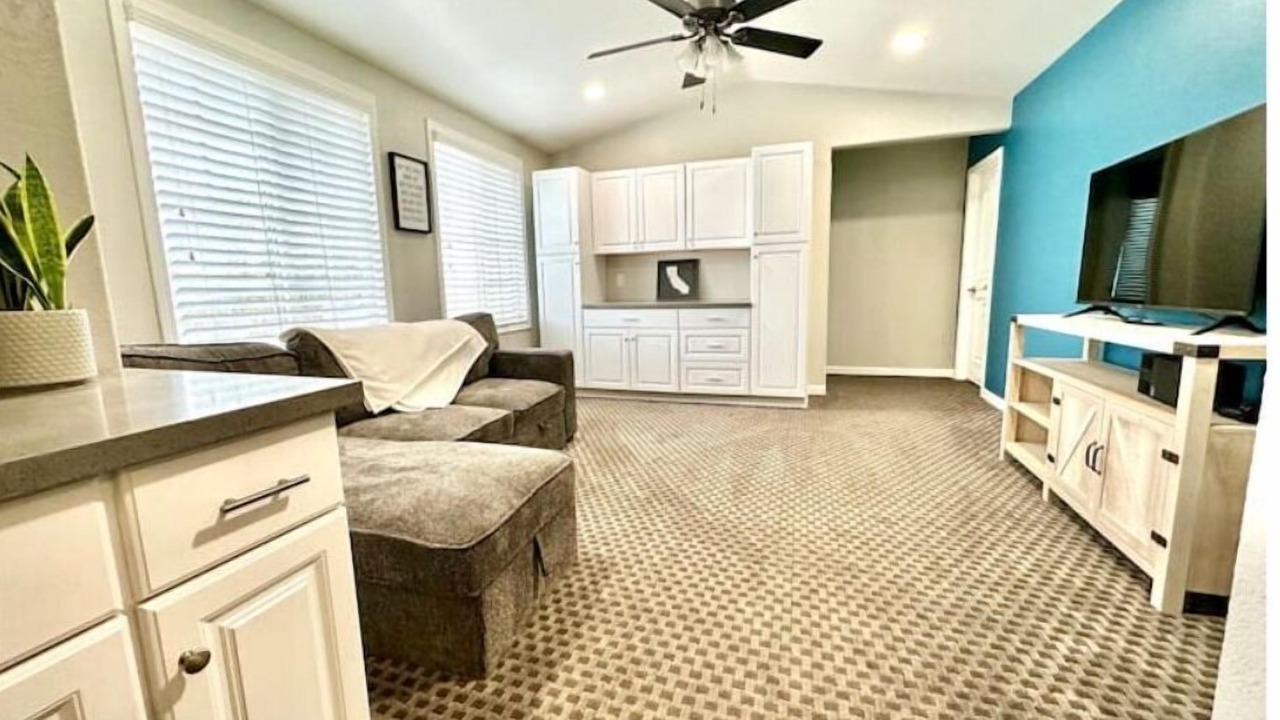 Photo of Livingroom in Lake Elsinore
