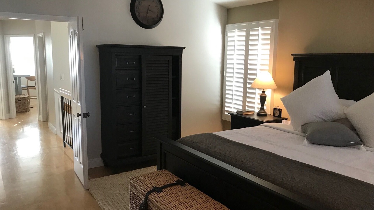 Photo of Bedroom in Agoura Hills