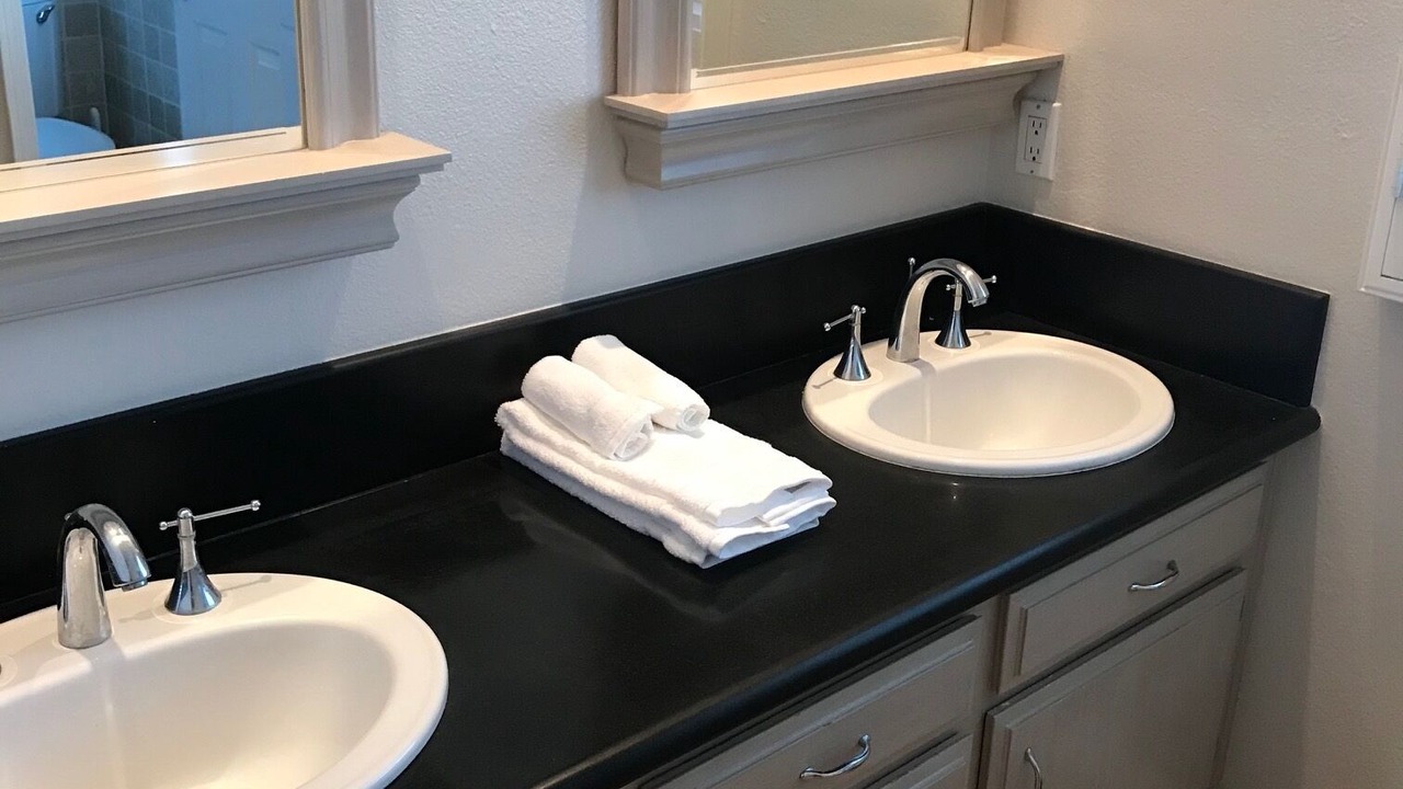 Photo of Bathroom in Agoura Hills