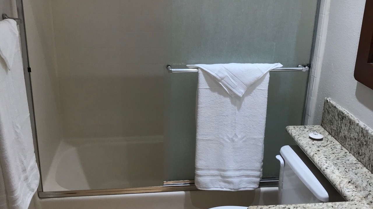 Photo of Bathroom in Agoura Hills