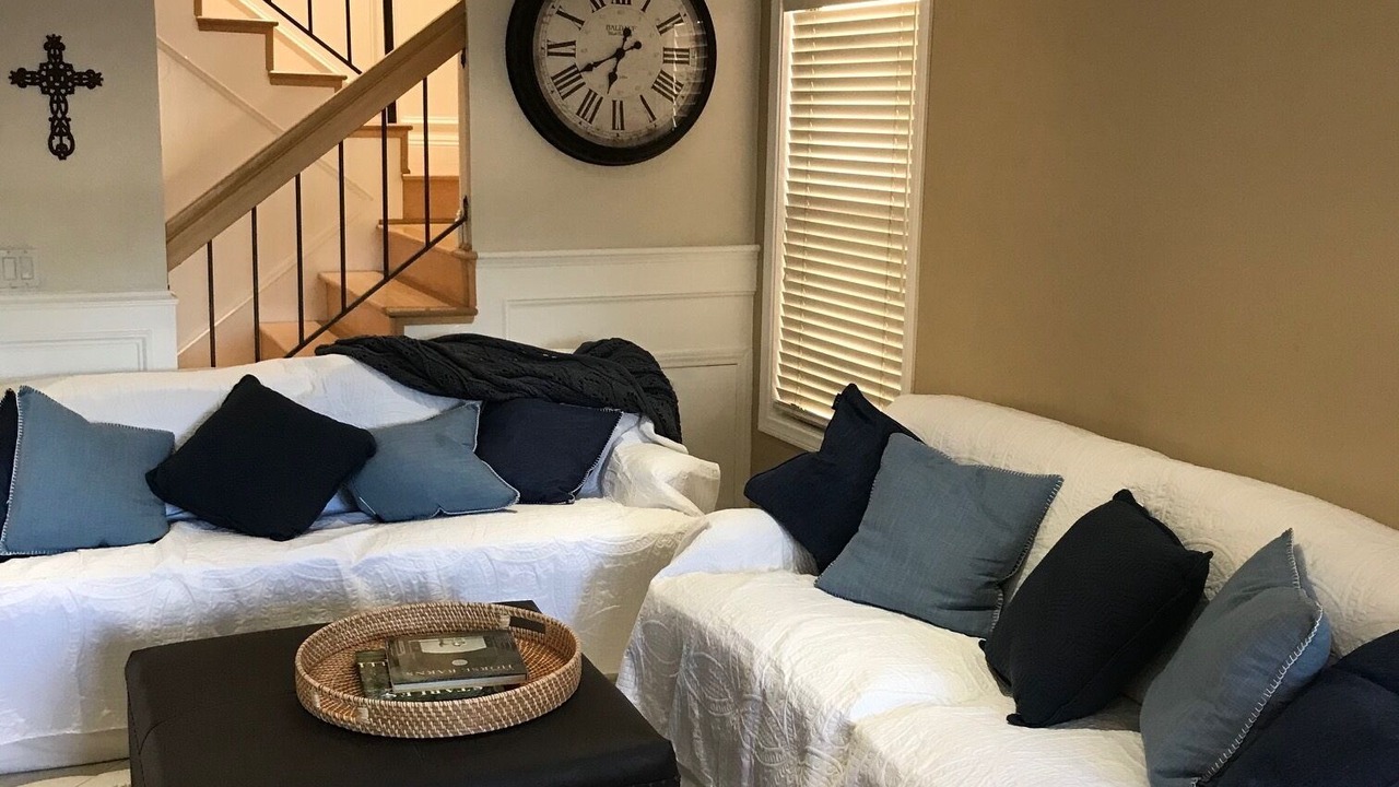 Photo of Livingroom in Agoura Hills