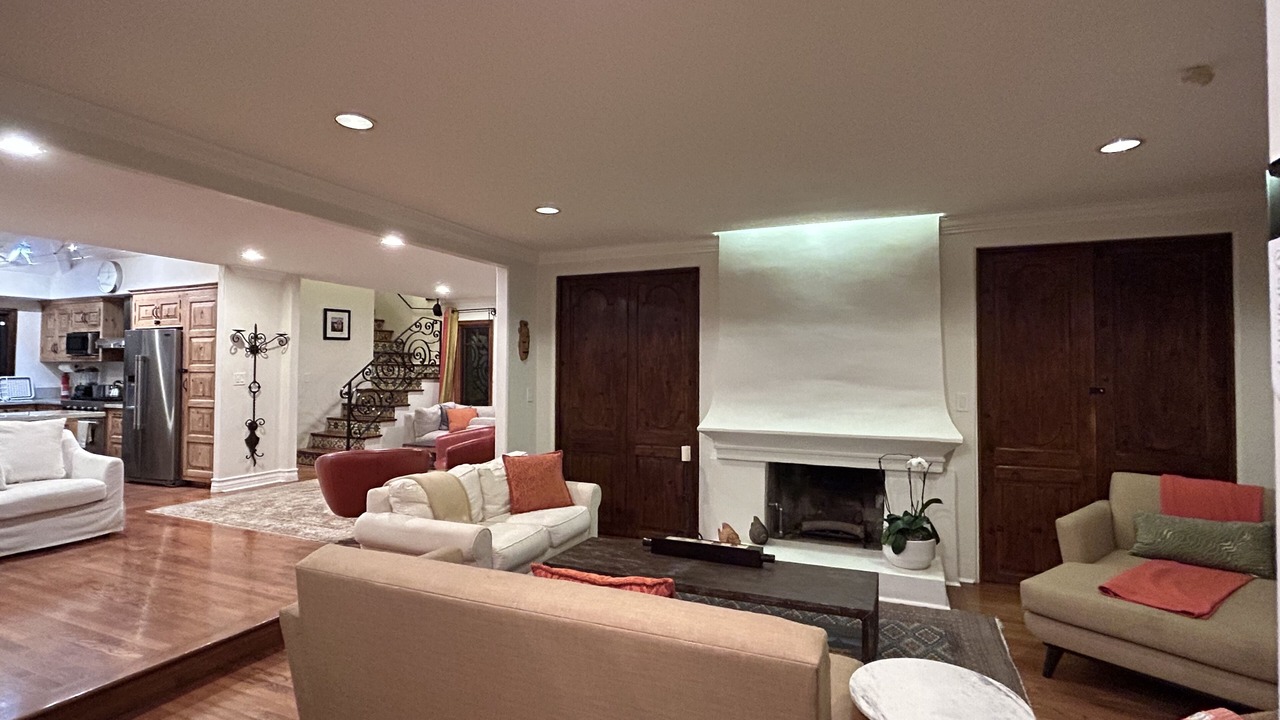 Photo of Livingroom in Ladera Heights
