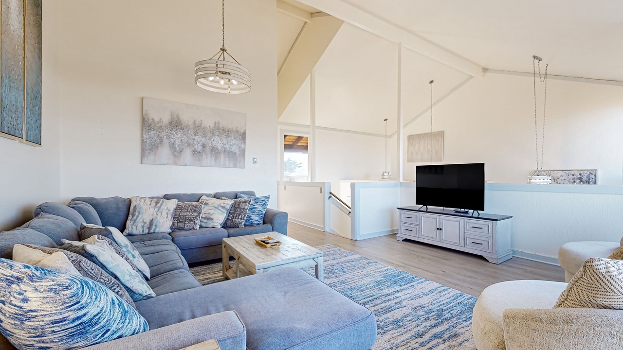 Photo of Livingroom in Castroville