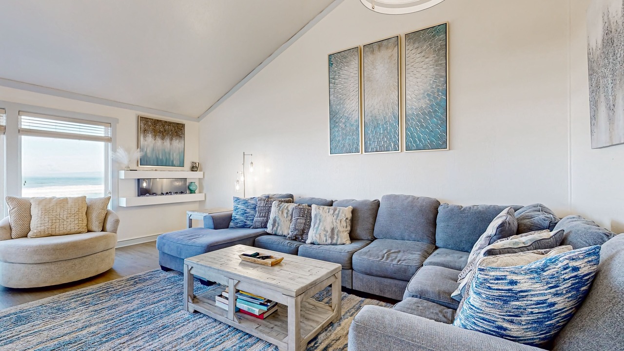 Photo of Livingroom in Castroville