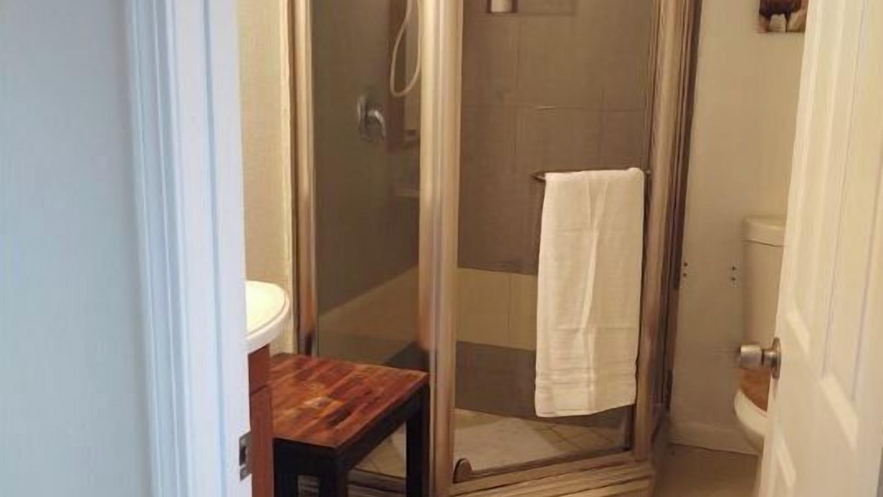 Photo of Bathroom in Lake Elsinore