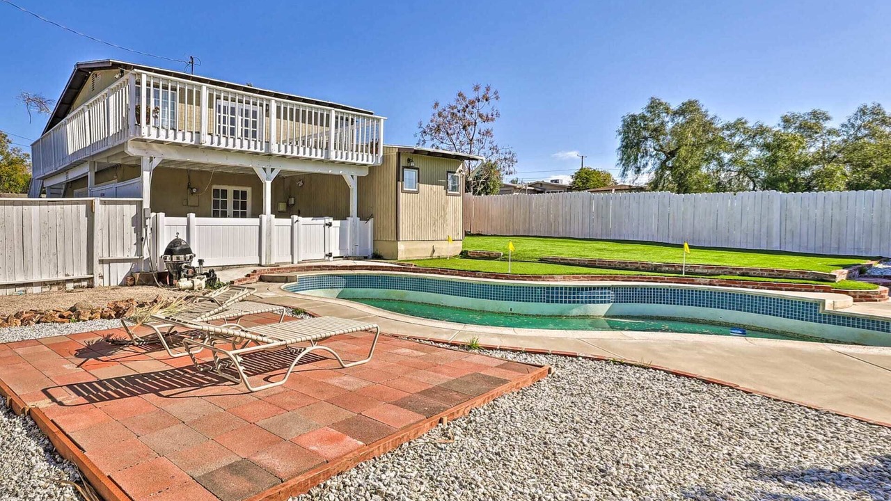 Photo of Patio Balcony in Lake Elsinore