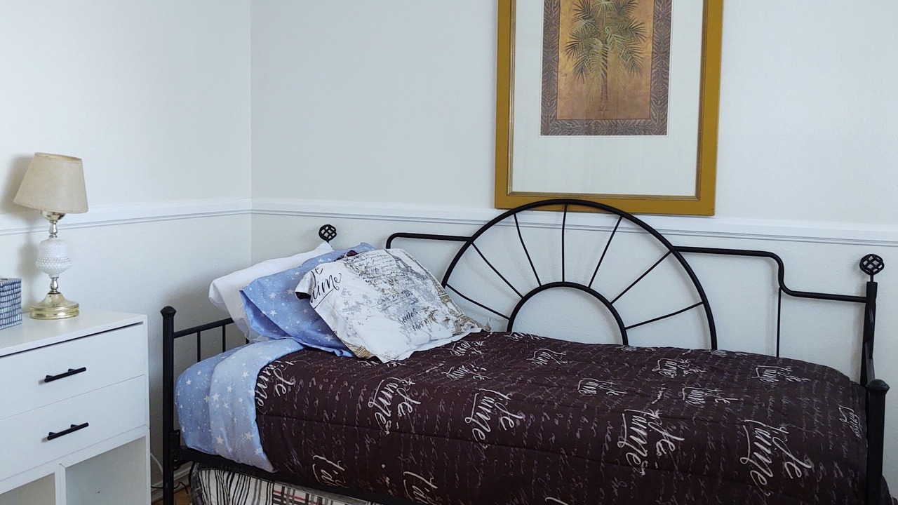 Photo of Bedroom in Lake Elsinore