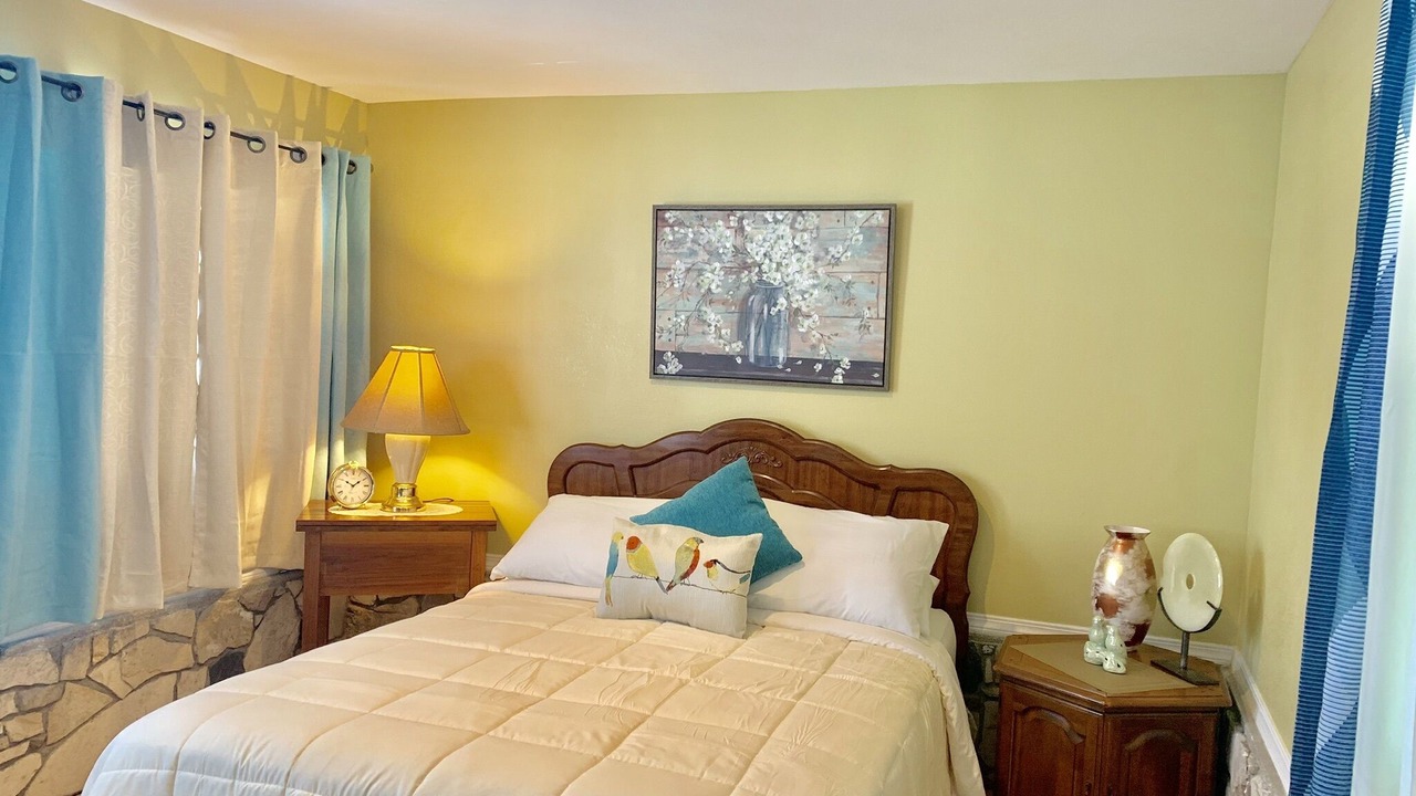 Photo of Bedroom in Harbor