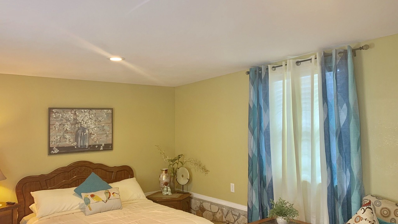 Photo of Bedroom in Harbor