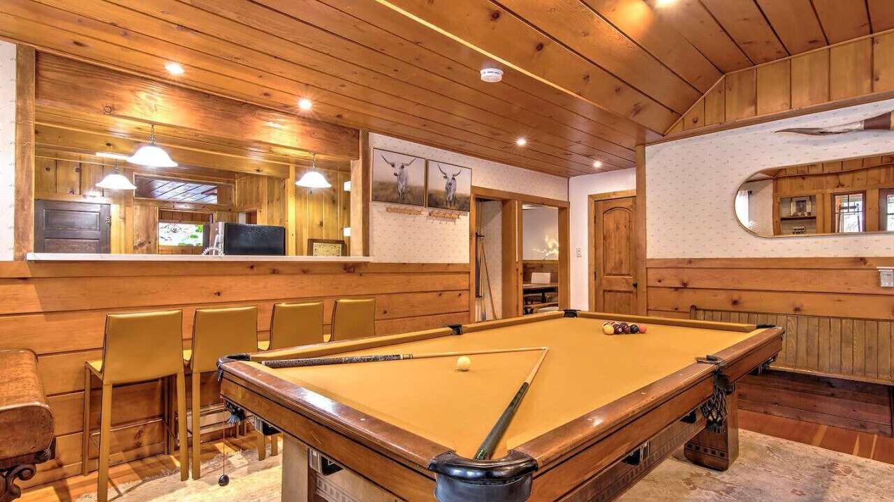 Photo of Bedroom in Idyllwild