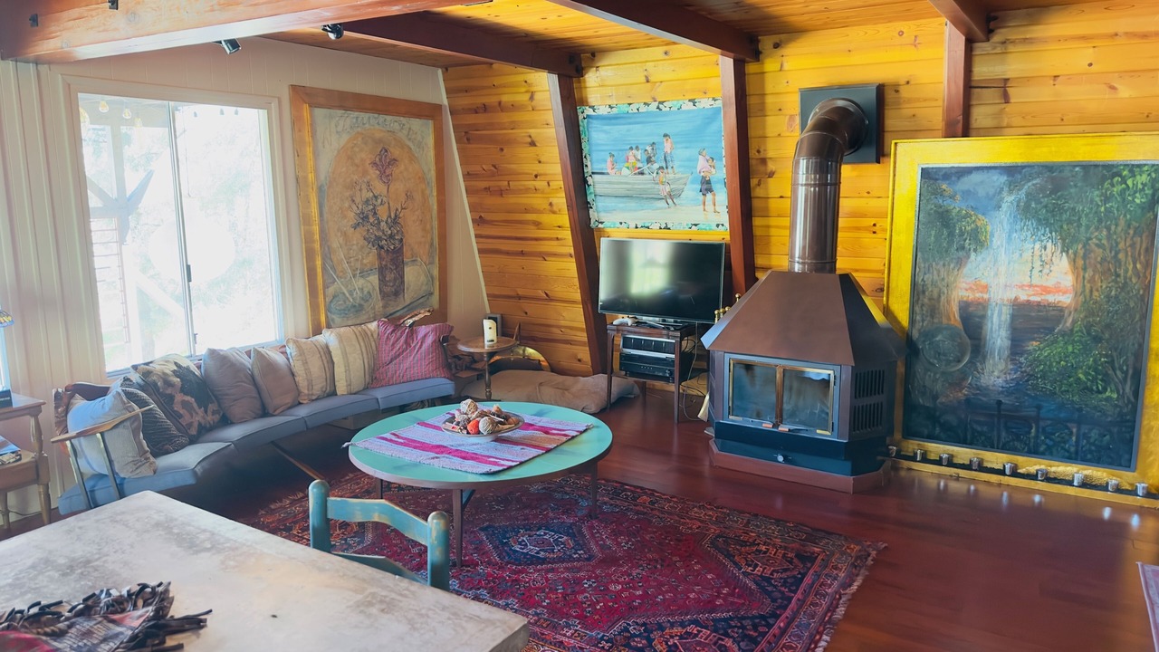 Photo of Livingroom in Frazier Park