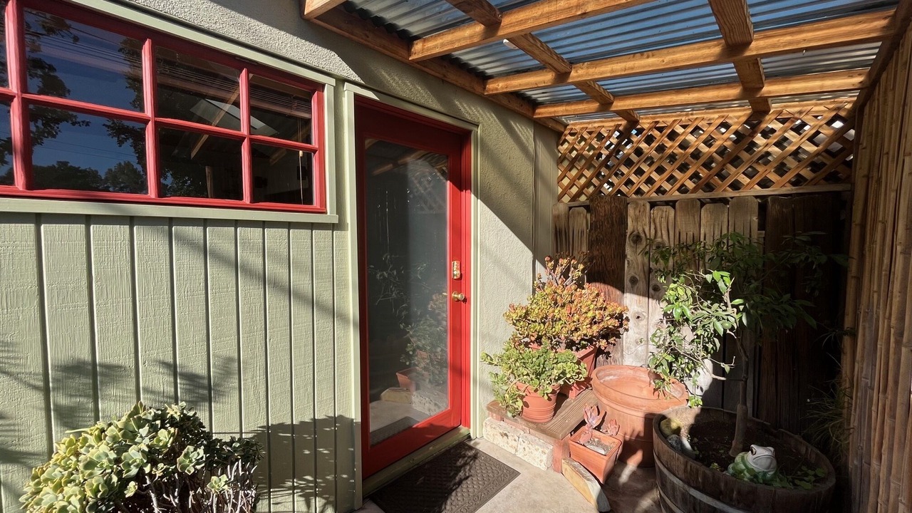 Photo of Outdoor in Fernwood