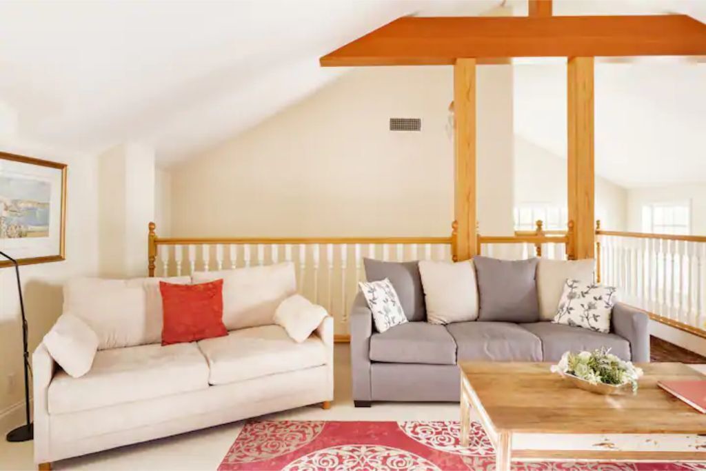 Photo of Livingroom in Encino