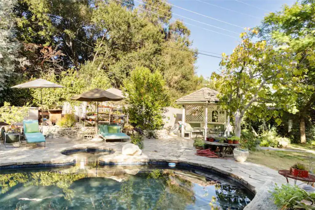 Photo of Outdoor in Encino