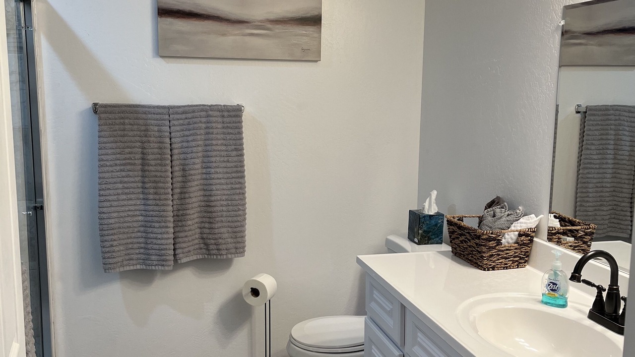 Photo of Bathroom in Ridgecrest