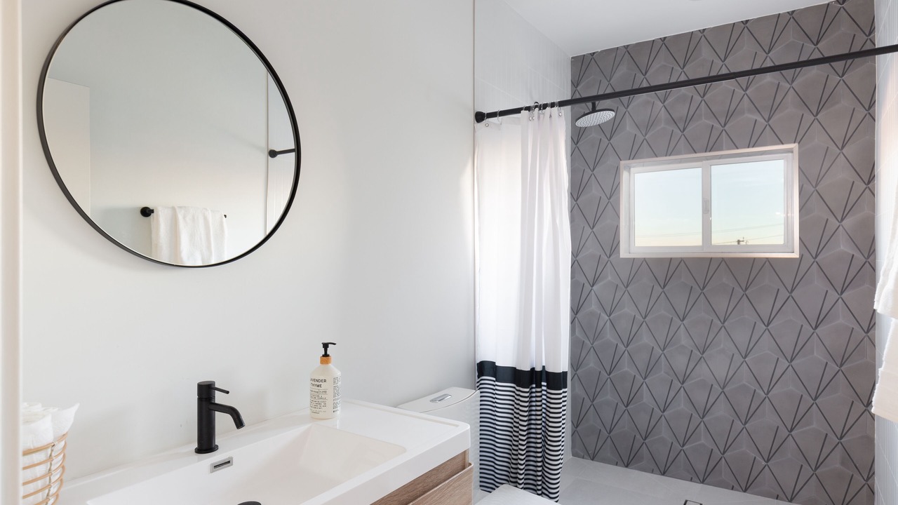 Photo of Bathroom in Los Angeles
