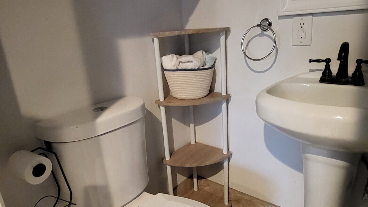 Photo of Bathroom in Compton