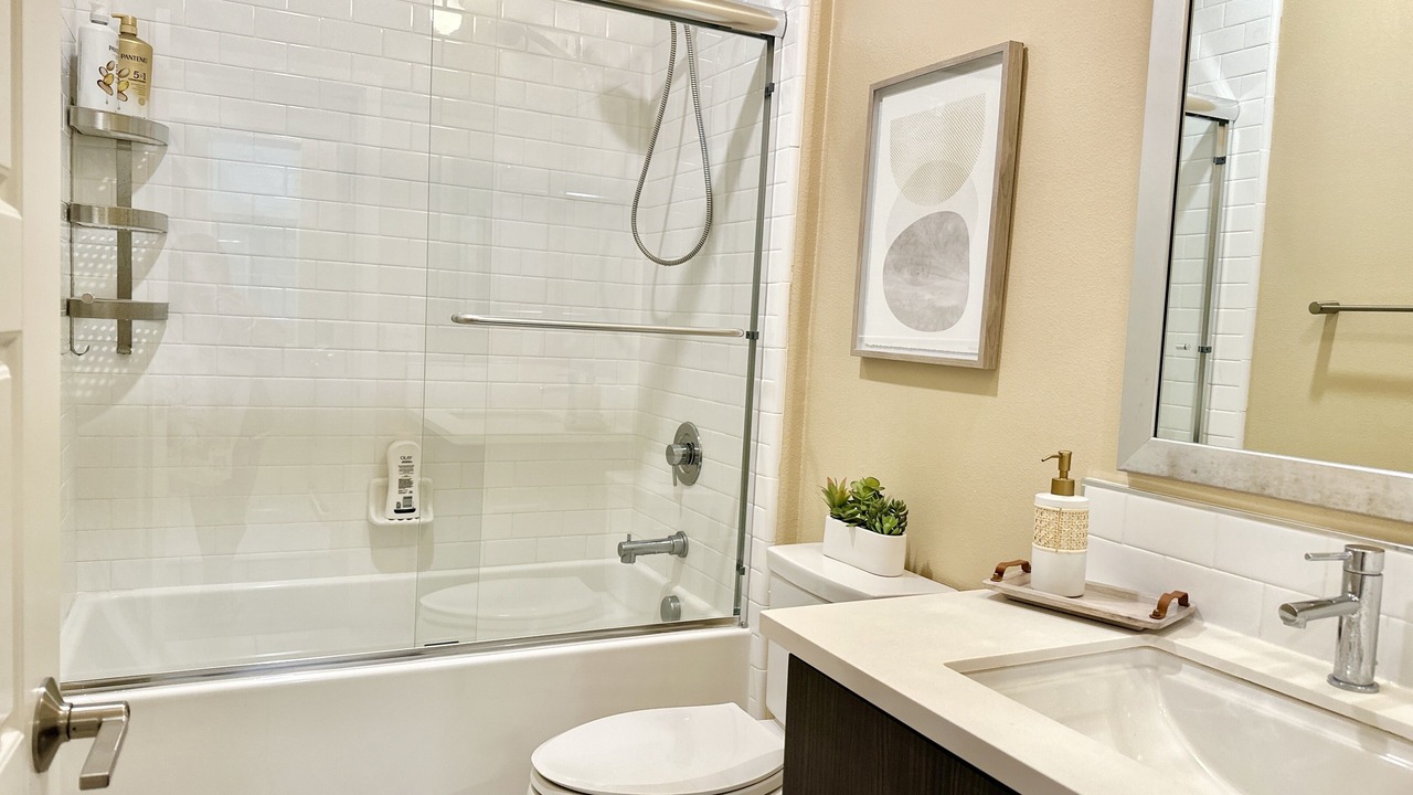 Photo of Bathroom in Portola Springs