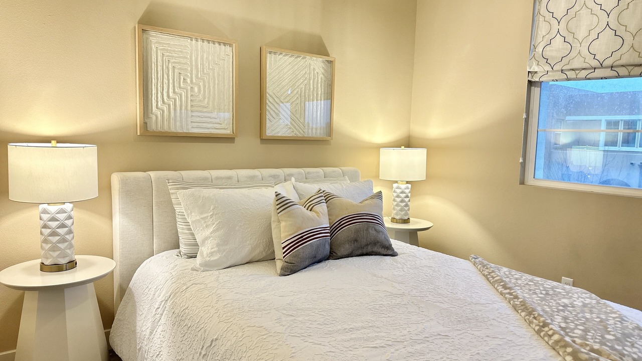 Photo of Bedroom in Portola Springs