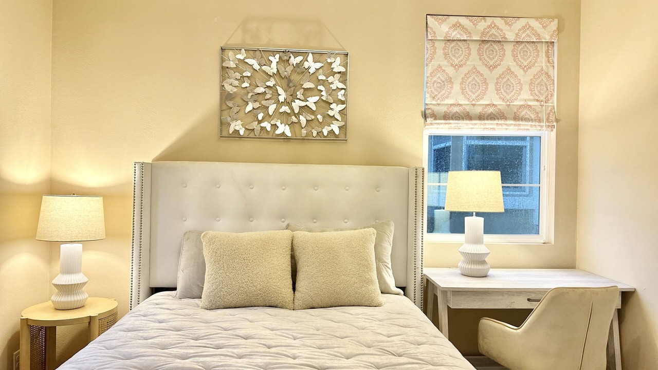 Photo of Bedroom in Portola Springs