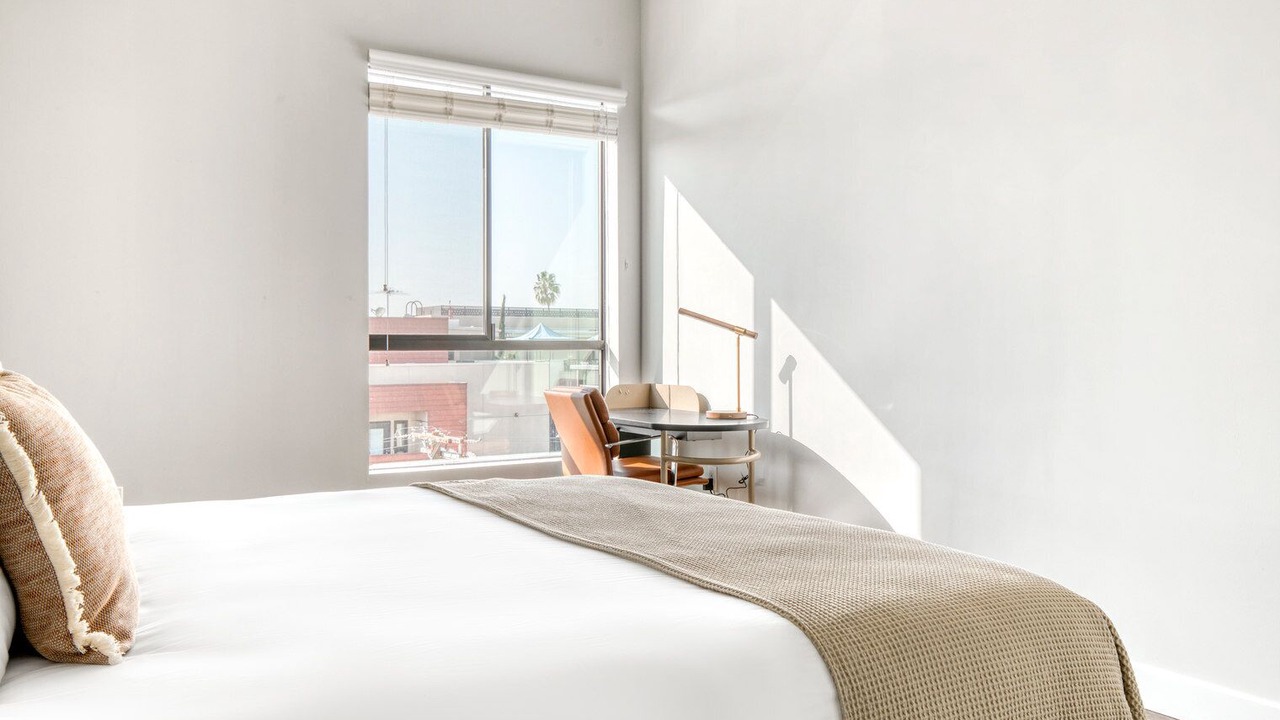 Photo of Bedroom in NoHo Arts District