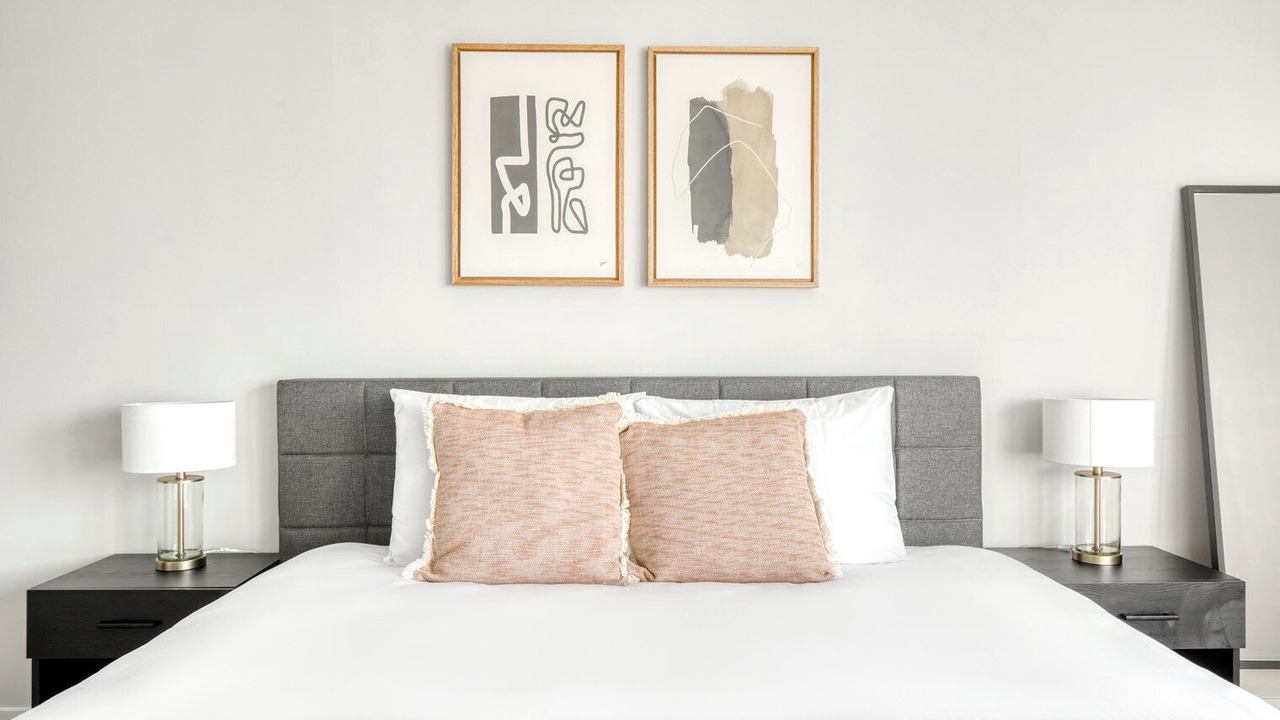 Photo of Bedroom in NoHo Arts District
