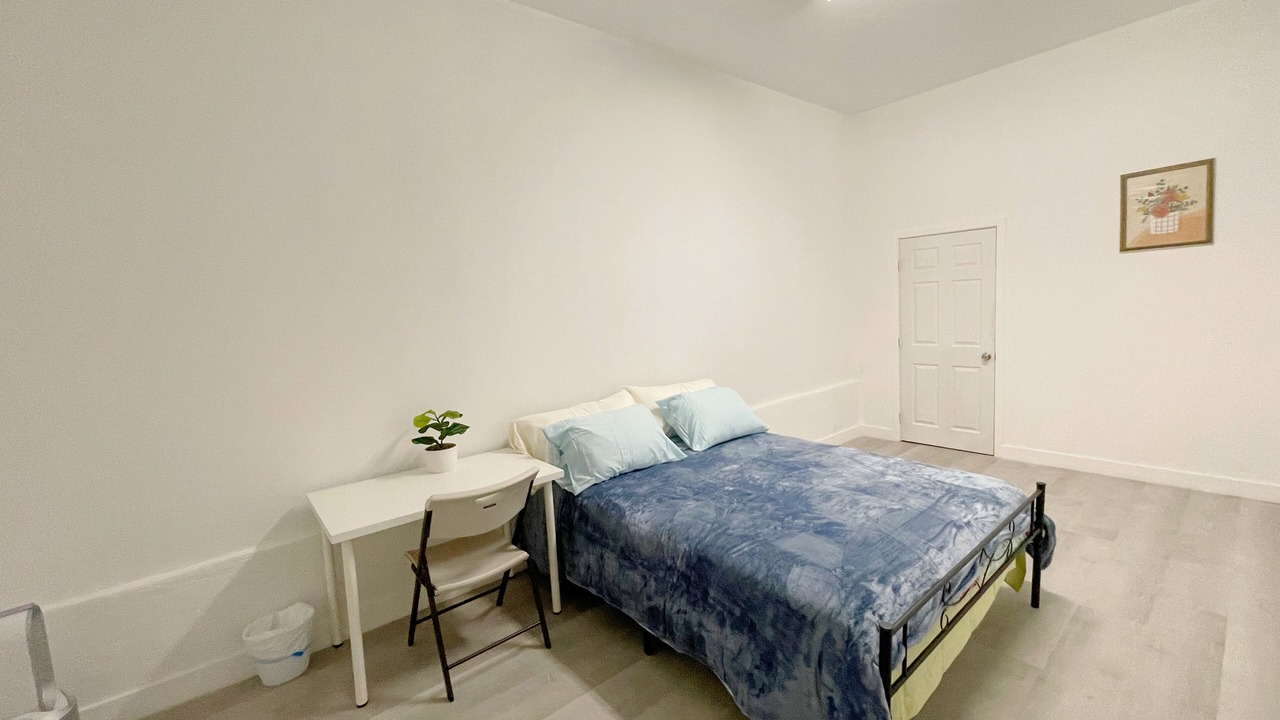 Photo of Bedroom in Portola Springs