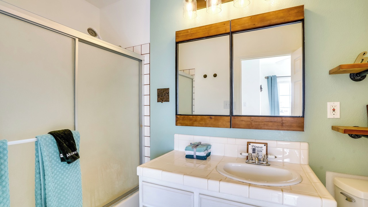 Photo of Bathroom in Landers