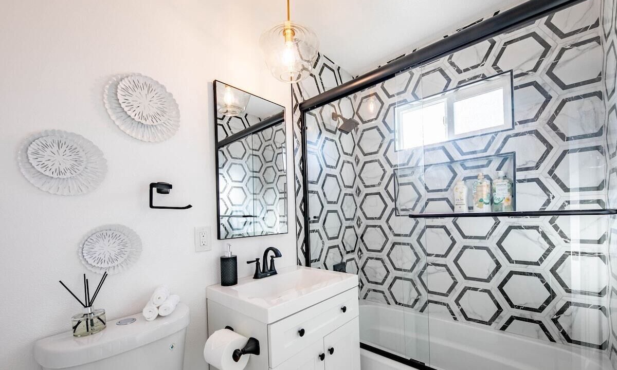 Photo of Bathroom in South San Gabriel