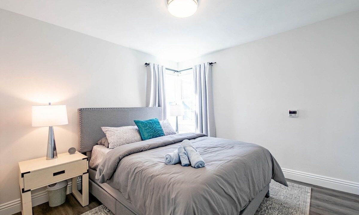 Photo of Bedroom in South San Gabriel