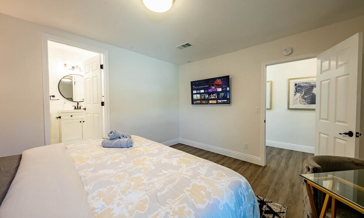 Photo of Bedroom in South San Gabriel