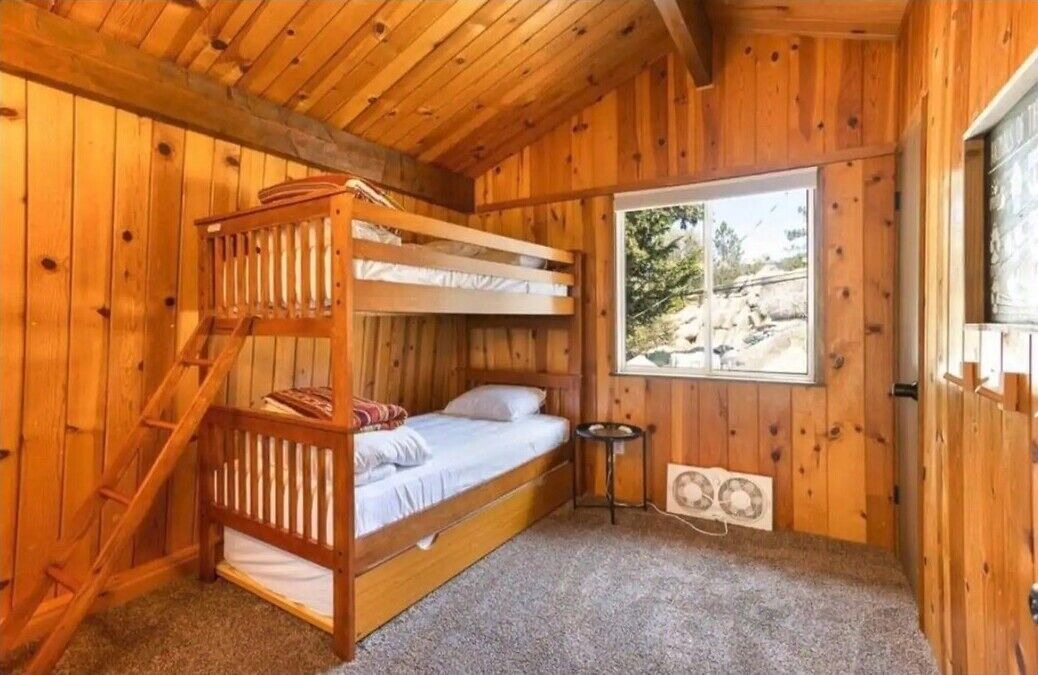 Photo of Bedroom in Arrowbear Lake