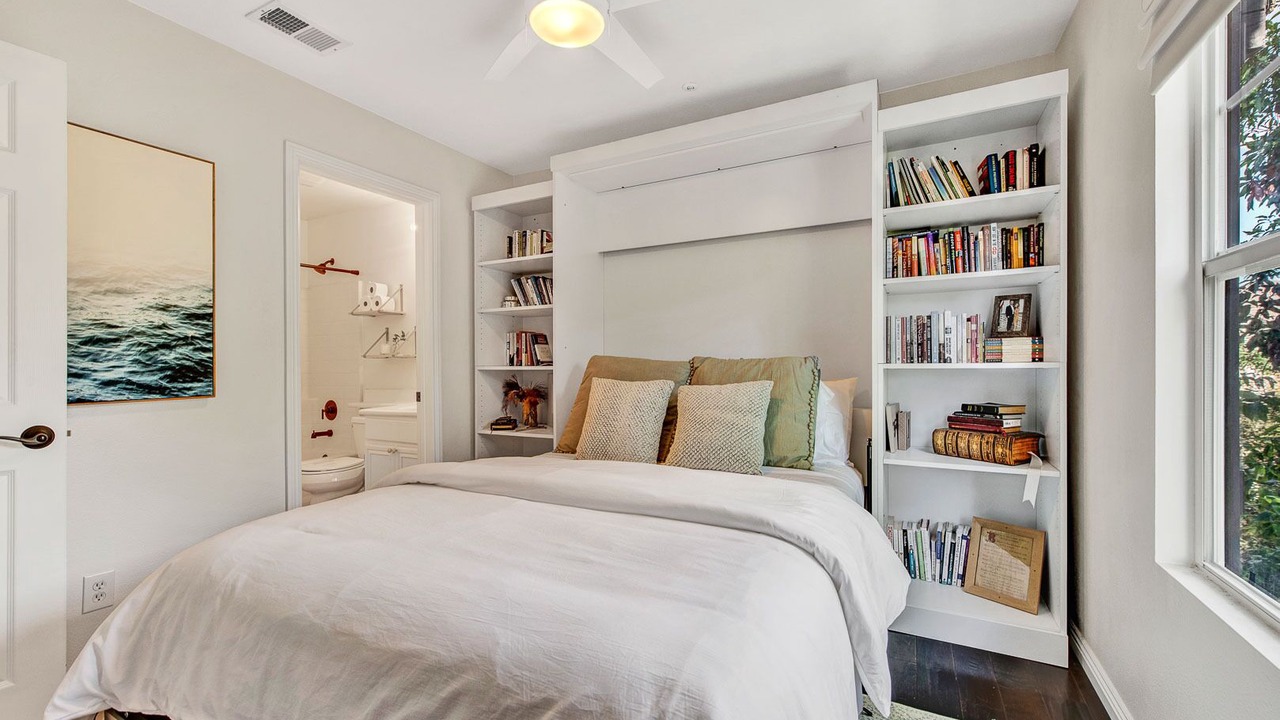 Photo of Bedroom in Aliso Viejo