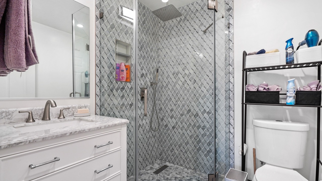 Photo of Bathroom in Lake Balboa