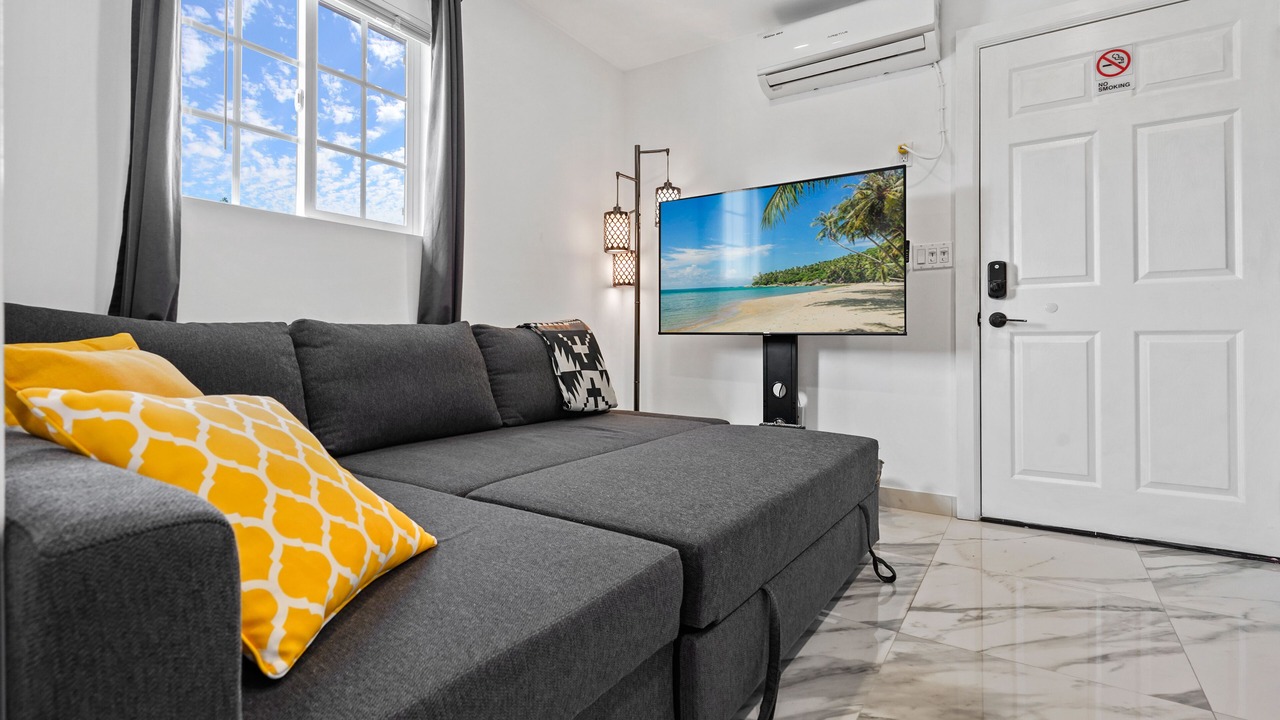 Photo of Livingroom in Lake Balboa