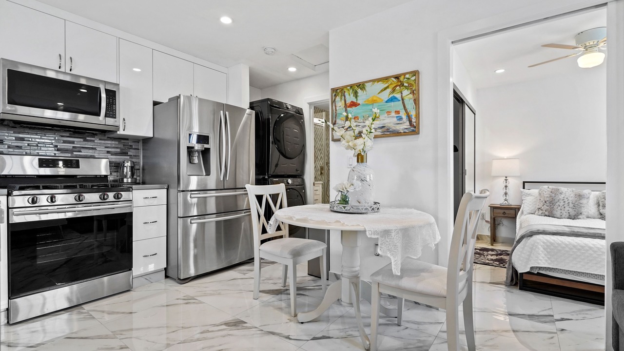 Photo of Kitchen in Lake Balboa