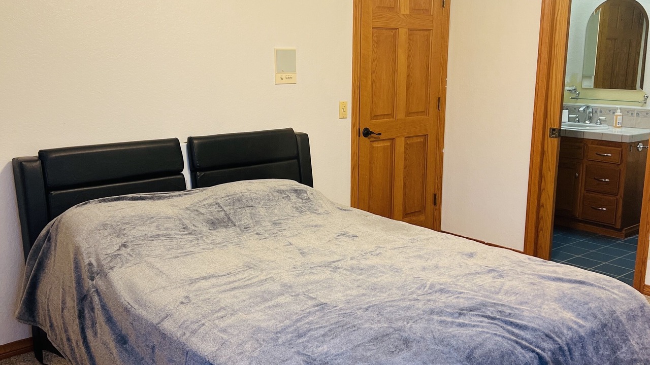 Photo of Bedroom in Agua Dulce