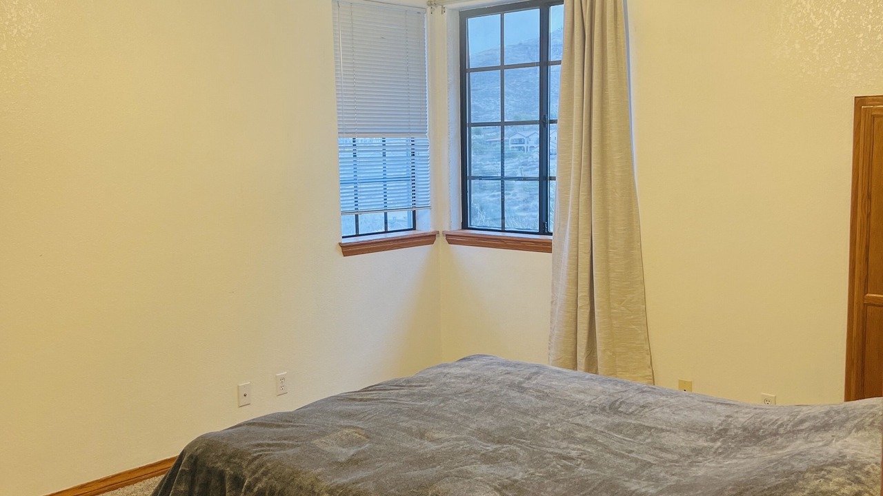 Photo of Bedroom in Agua Dulce