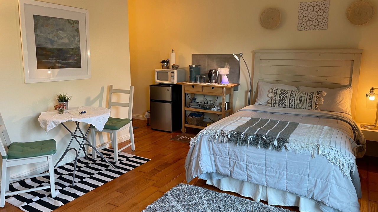 Photo of Bedroom in Thousand Oaks