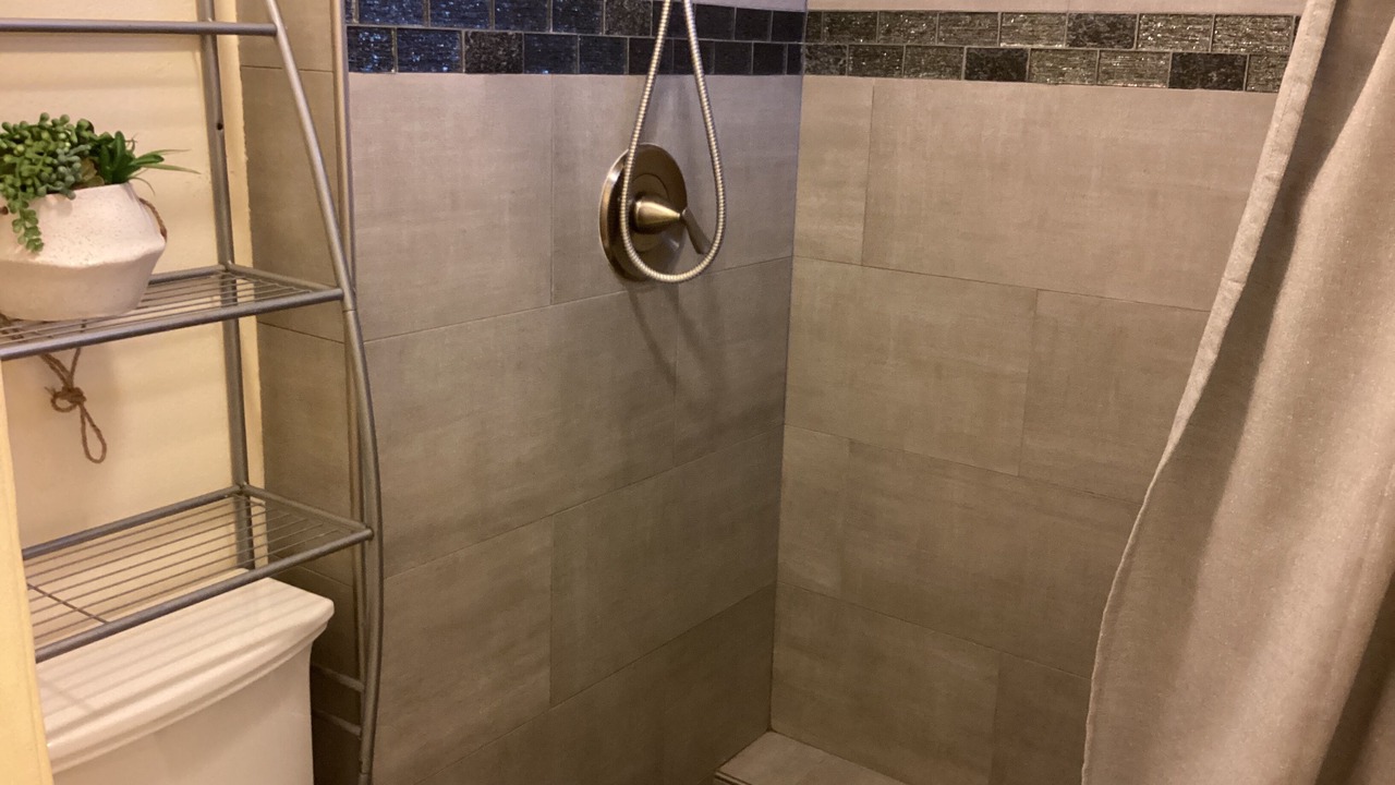 Photo of Bathroom in Thousand Oaks