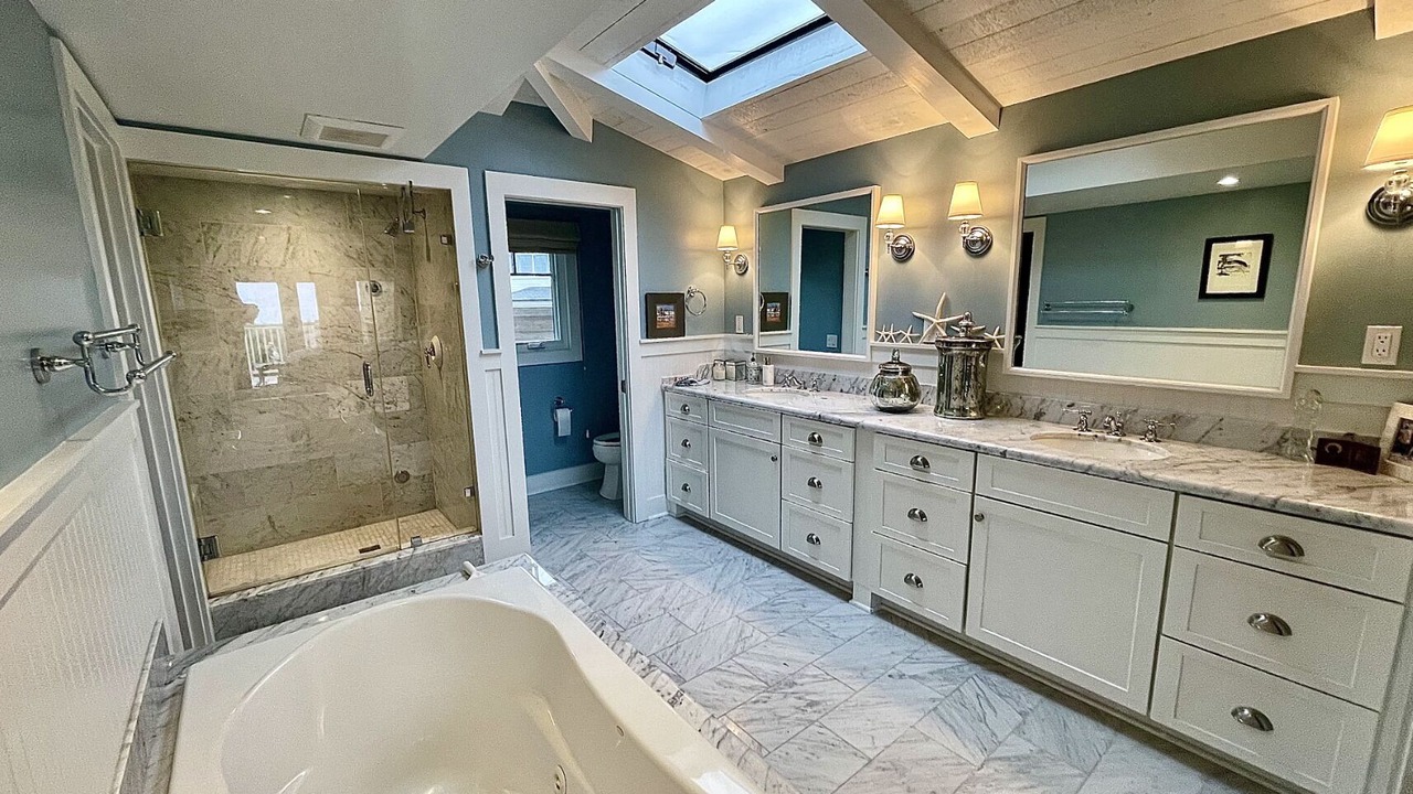 Photo of Bathroom in Three Arch Bay