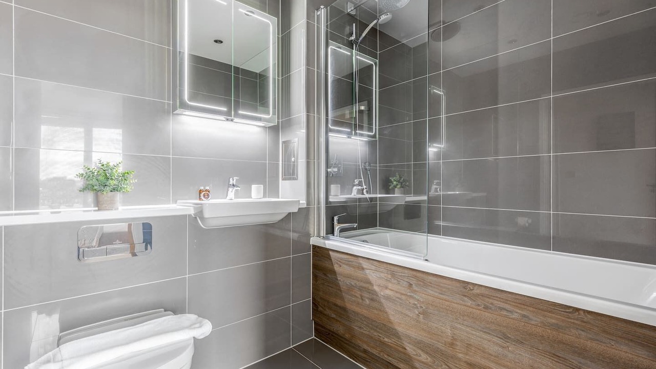 Photo of Bathroom in Camden Town with Primrose Hill