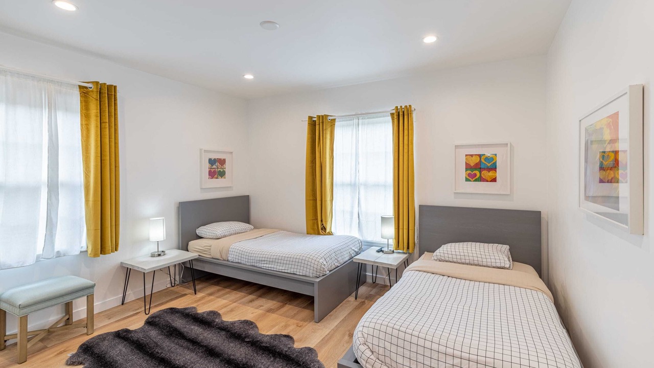 Photo of Bedroom in Encino