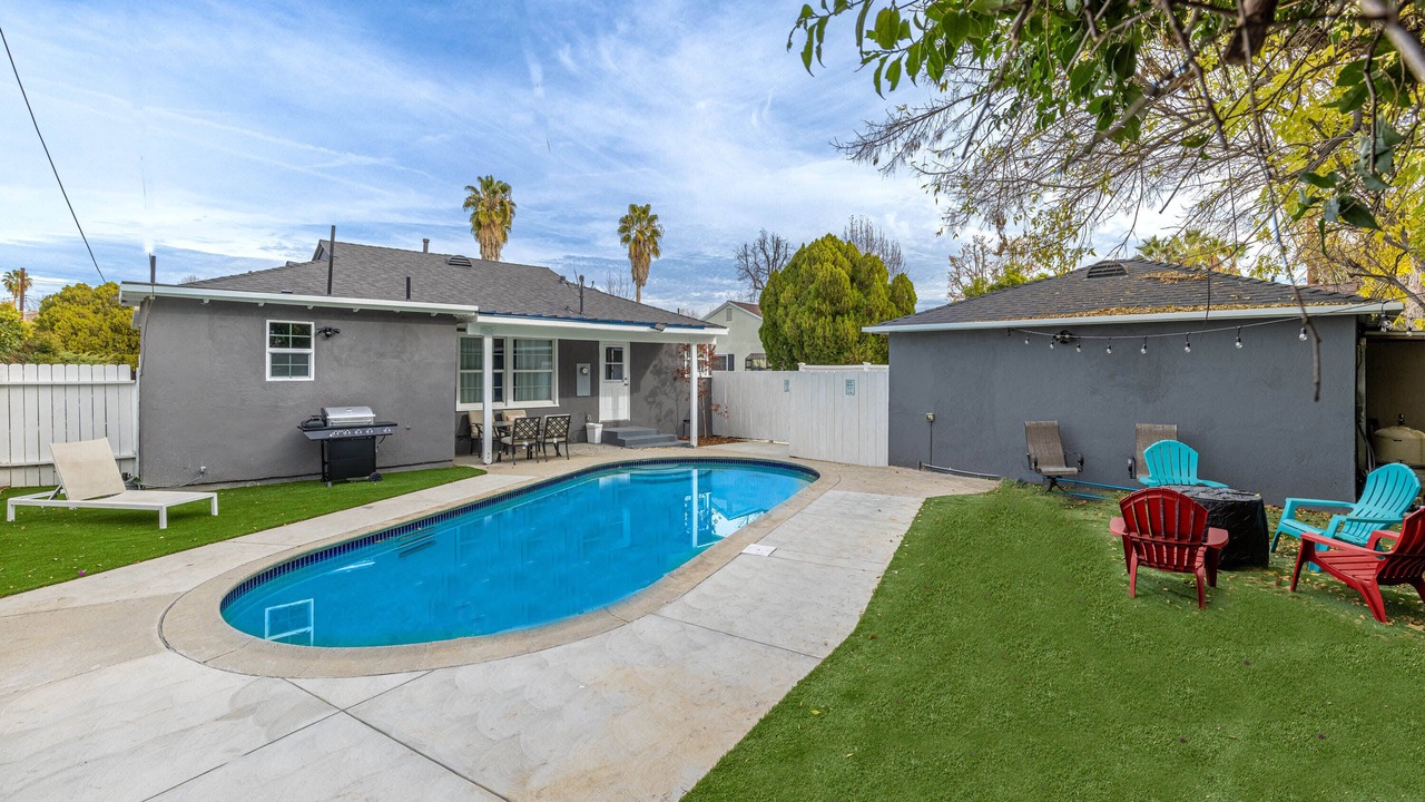 Photo of Outdoor in Encino