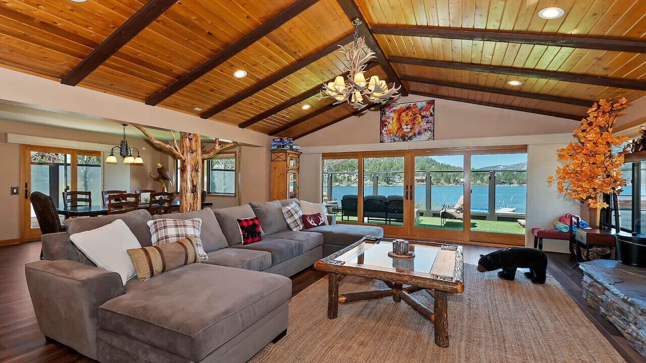 Photo of Livingroom in Boulder Bay