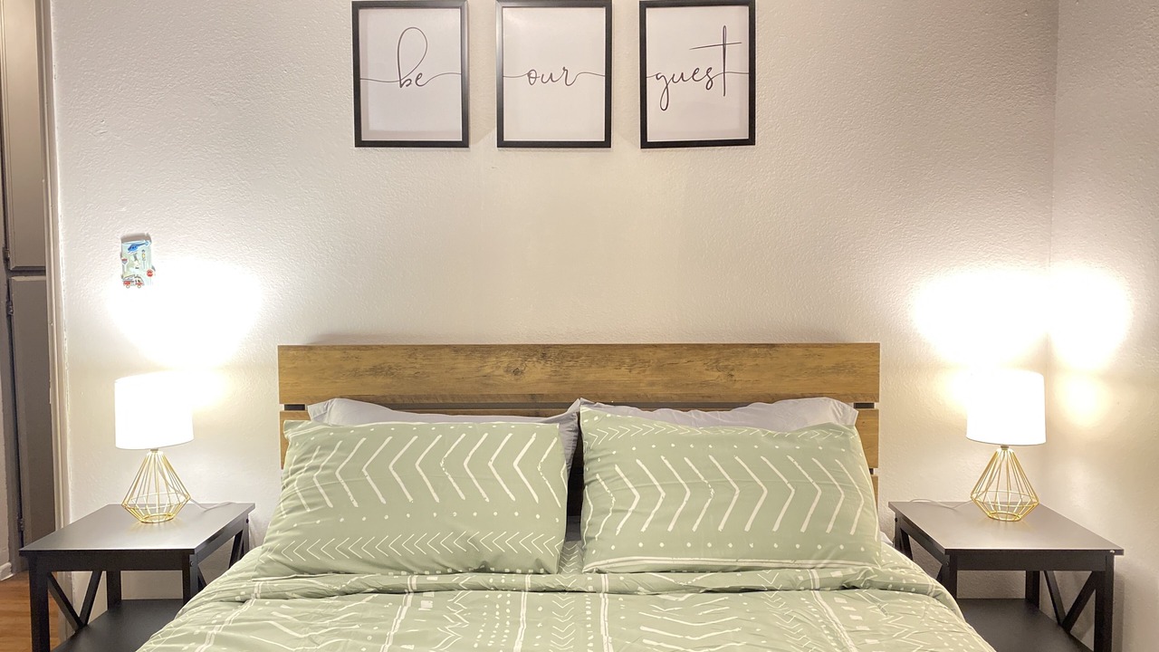 Photo of Bedroom in Central Alameda